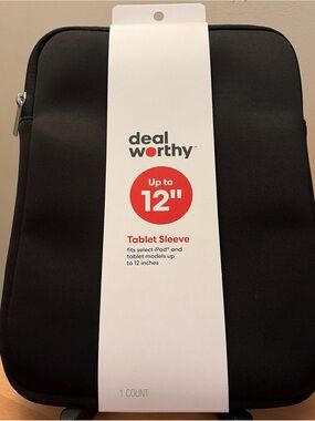 Deal Worthy Black Tablet Sleeve for Up to 12" Tablets